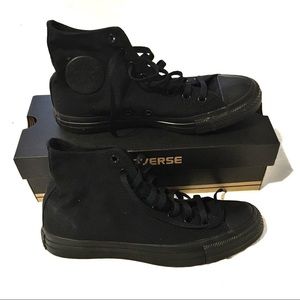 New! Converse Chuck Taylor mono high top sneakers